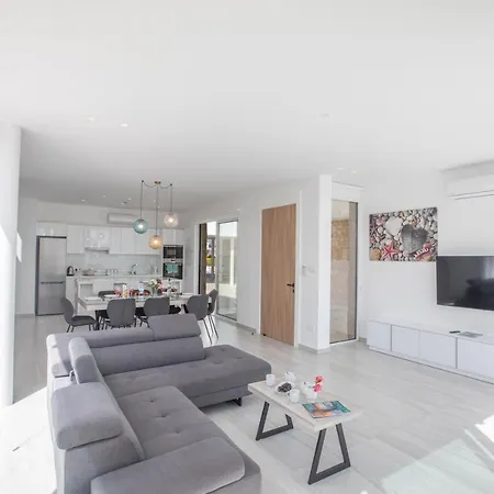 Walk To Protaras Center & Beach- Your Dream Escape, Blue Island Villa Exterior photo