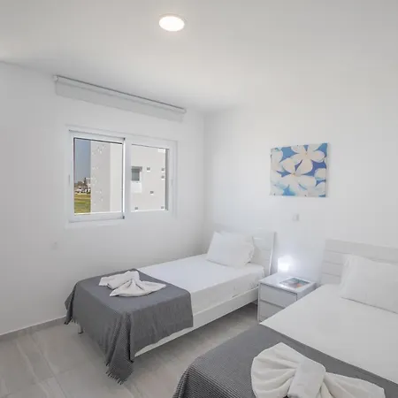 Walk To Protaras Center & Beach- Your Dream Escape, Blue Island Villa Exterior photo
