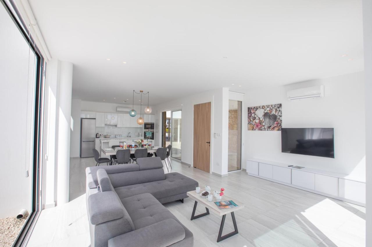 Relax At Your Brand-new Seaview Villa, Protaras-centre&beachside Protaras